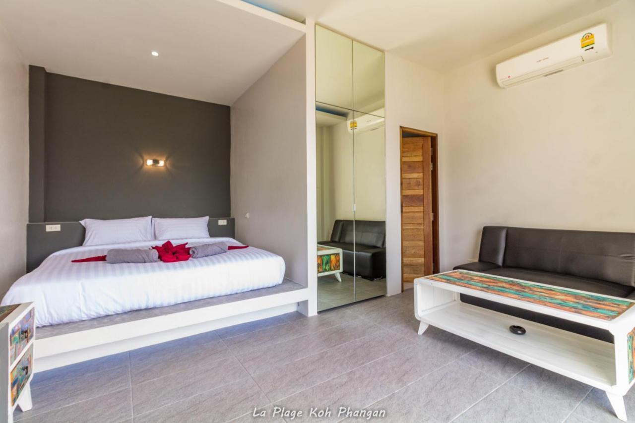 la plage resort&beach club Baan Tai Extérieur photo
